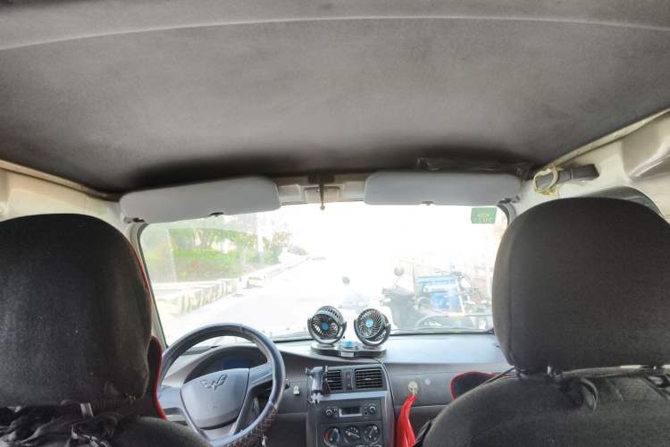 Used Wuling Rongguang 2021 1.5L Extended Basic Window-Sealed 5-Seat L3C Car
