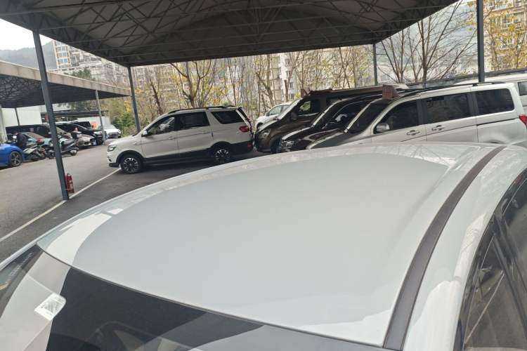 Used Wuling Bingo PLUS 2024 330 km Range Five-Seater Version