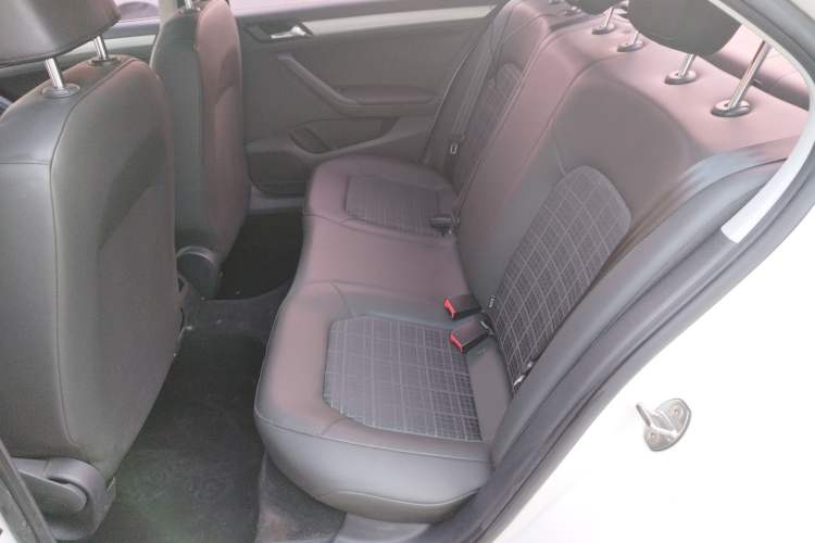 Used Volkswagen Jetta 2017 1.5L Manual Comfort Model
