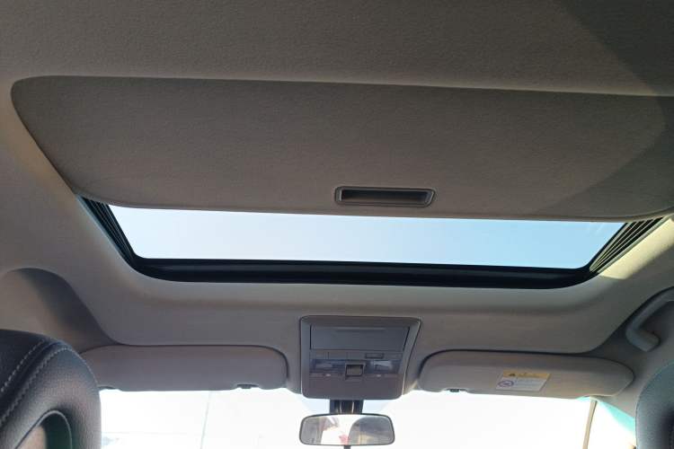 Used Chevrolet Captiva 2014 2.4L 4x4 Flagship Edition 7 Seats