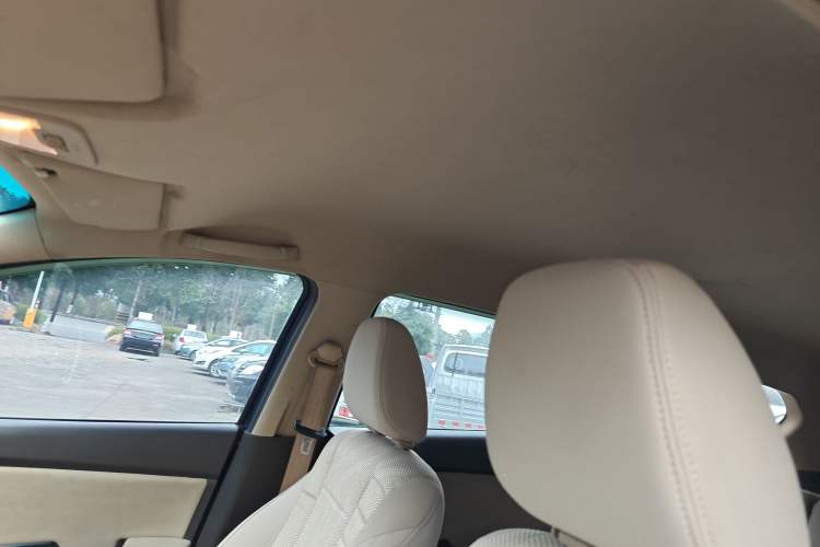 Used Baojun 310W 2017 1.5L Manual Comfort Model China V Standard