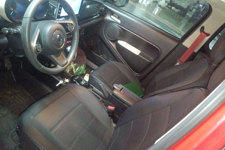 Used ORA Black Cat 2021 301 km Basic Version
