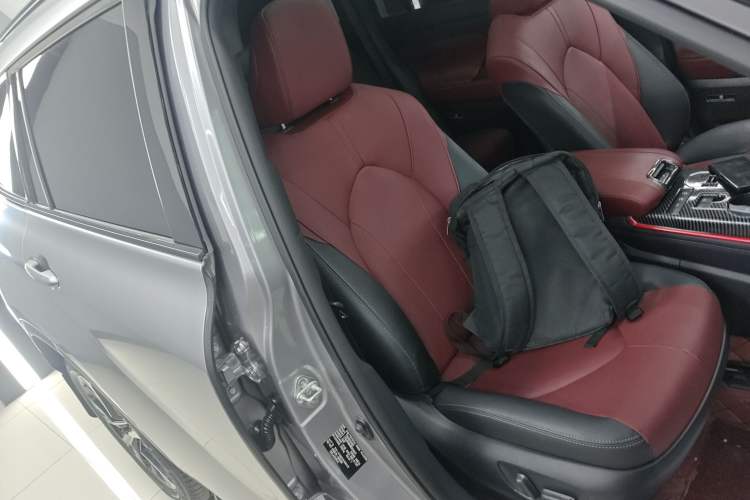 Used Toyota Crown Land Cruiser 2021 2.5L HEV Four-Wheel Drive Flagship Edition
