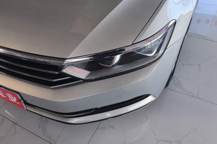 Used Volkswagen Magotan 2017 330TSI DSG Luxury Model
