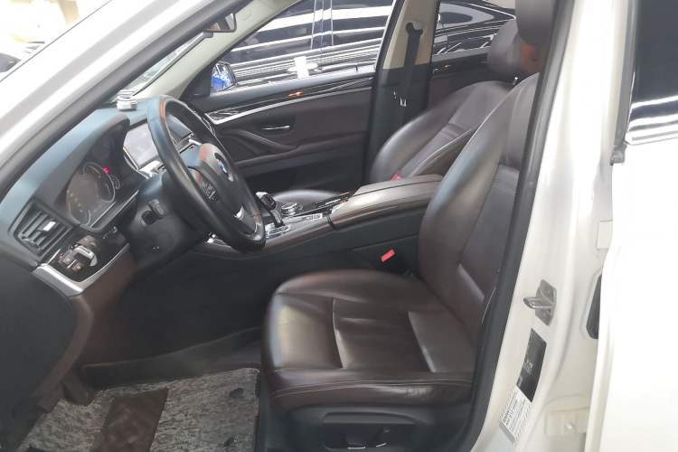 Used BMW 5 Series 2014 525Li Luxury Design Package