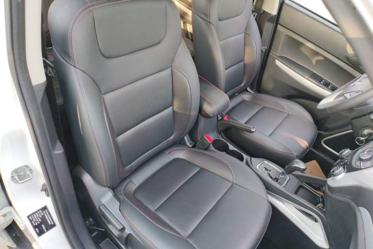 Used Changan CS35 2016 1.6L Automatic Luxury Model China V Standard
