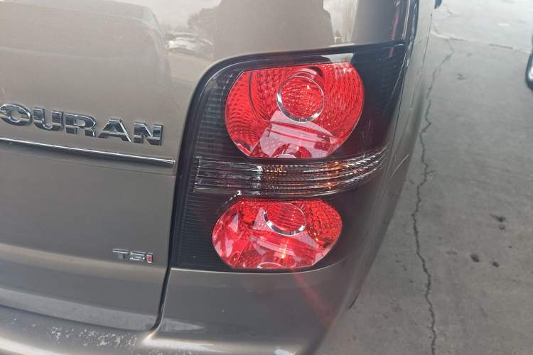 Used Volkswagen Touran 2015 1.4T DSG Comfort Edition 5 Seats
