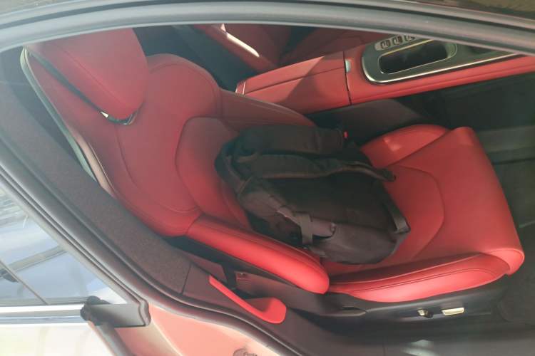 Used  SU7 2024 Rear-Drive Ultra-Long Range Advanced Pro-Level Intelligent Driving Version
