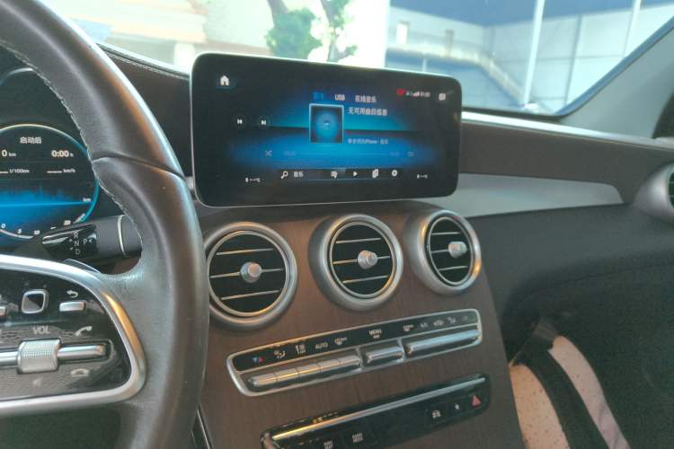 Used Mercedes-Benz GLC 2021 GLC 300 L 4MATIC Dynamic Model
