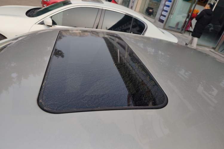 Used Skoda Rapid 2013 1.6L Manual Smart Selection Model
