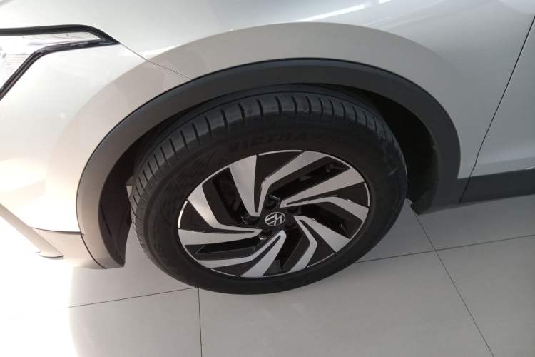 Used Volkswagen Tiguan L 2022 330TSI Automatic Two-Wheel Drive Smart Edition