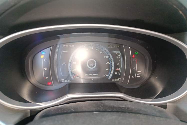 Used Geely Auto Emgrand X7 Sport 2016 1.8TD Automatic ZhiZun Version
