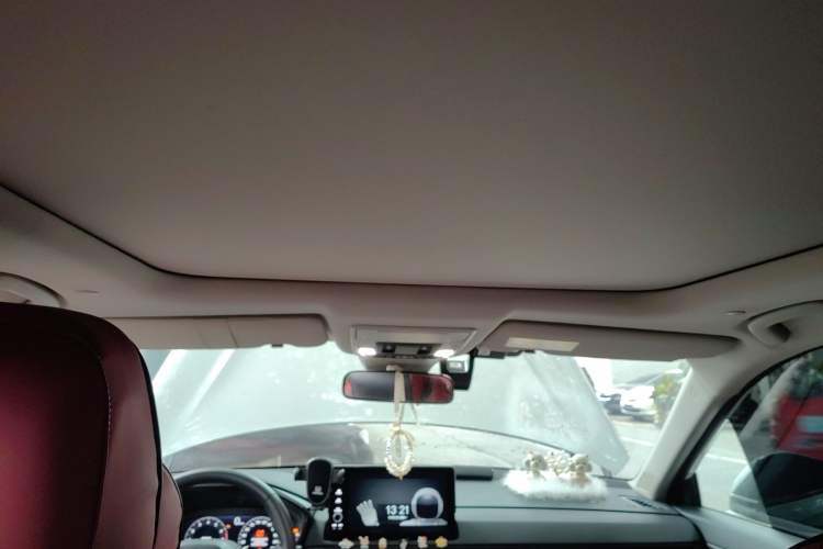 Used Honda Breeze 2023 240TURBO Two-Wheel-Drive Luxury PRO 7-Seater
