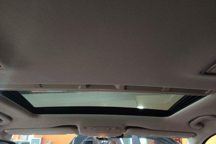 Used Mercedes-Benz E-Class 2018 Facelift E 200 L Sport Edition