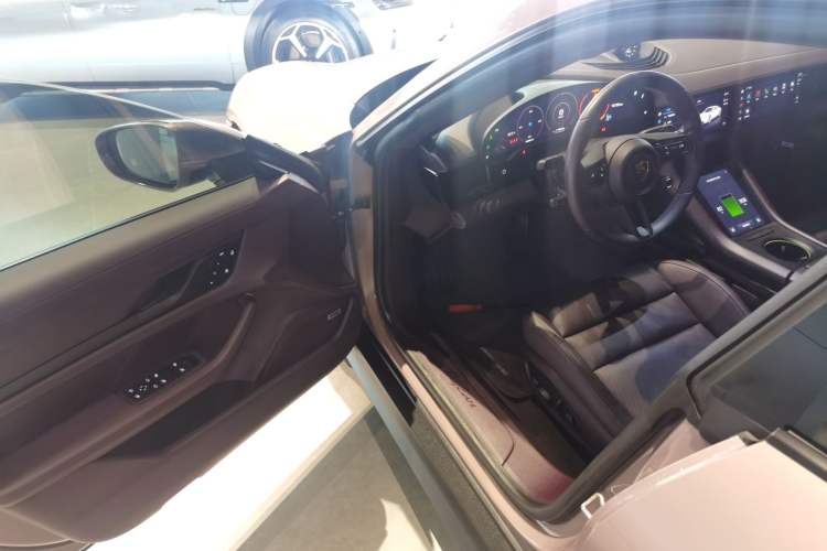 Used Porsche Taycan 2022 Taycan
