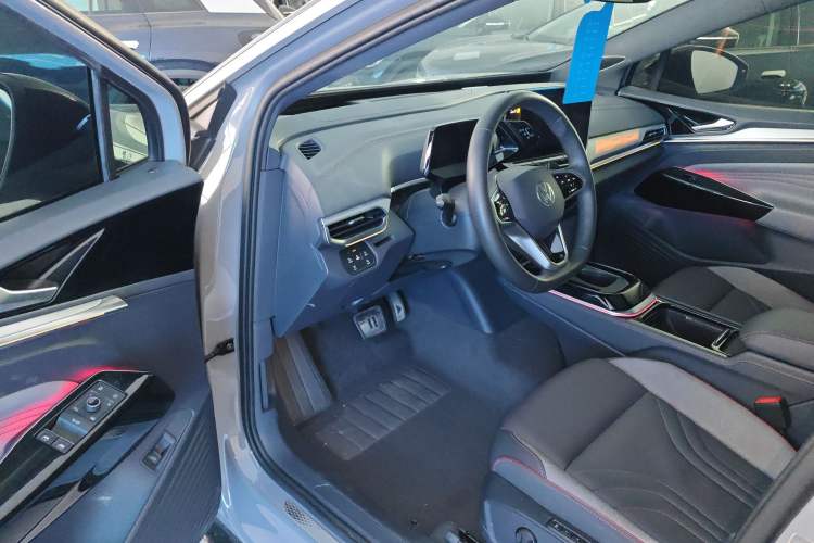 Used Volkswagen ID.4 CROZZ 2024 PRIME