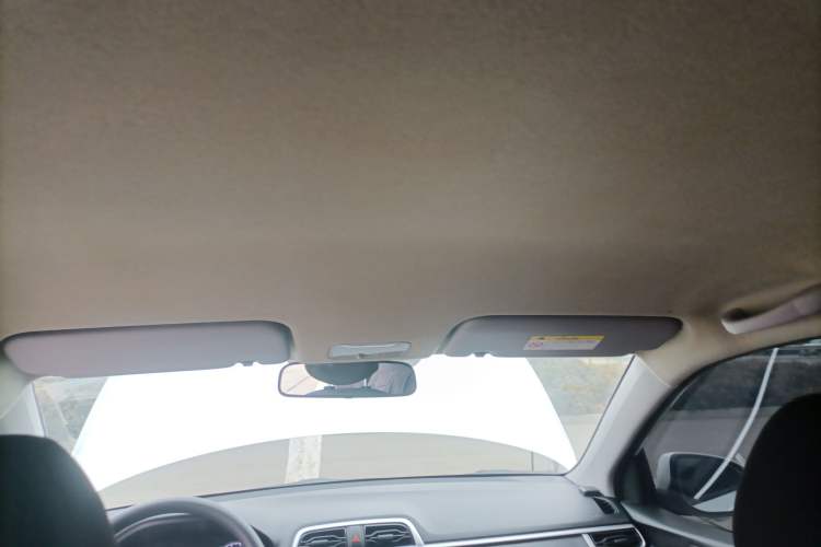 Used Hyundai Verna 2017 1.4L Manual Refreshed Version China VI Standard