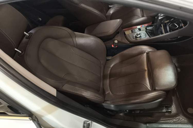 Used BMW X1 2016 sDrive20Li Luxury Model
