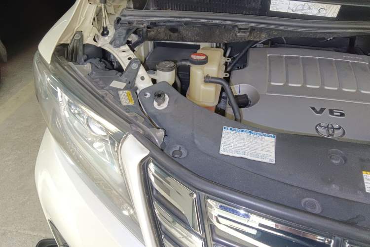 Used Toyota Alphard 2015 3.5L Prestige Edition
