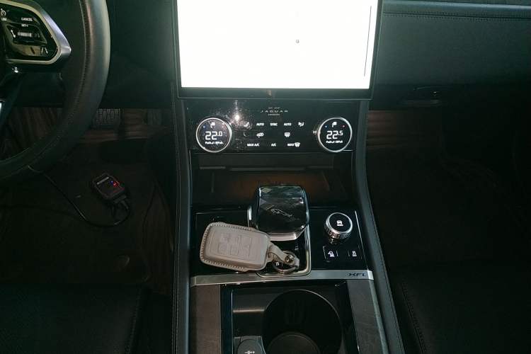 Used Jaguar XFL 2023 XFL 2.0T P250 Two-Wheel-Drive Luxury Deluxe Edition