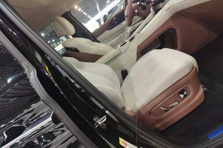 Used BYD Xia 2025 DM-i 1.5T 180km Excellence Model