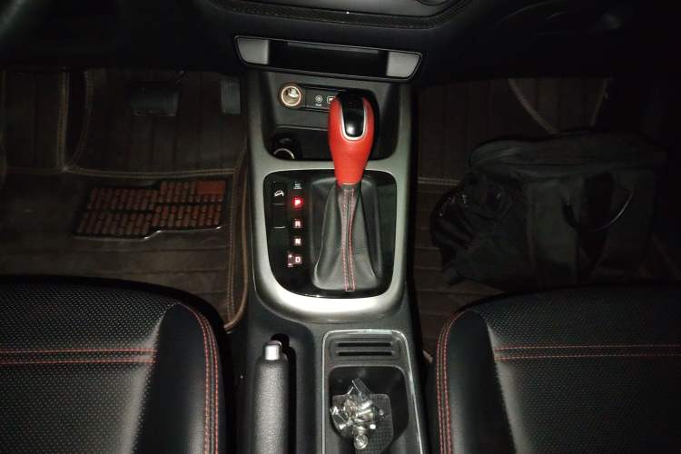 Used Kia KX3 2015 1.6T Automatic Two-Wheel Drive DLX
