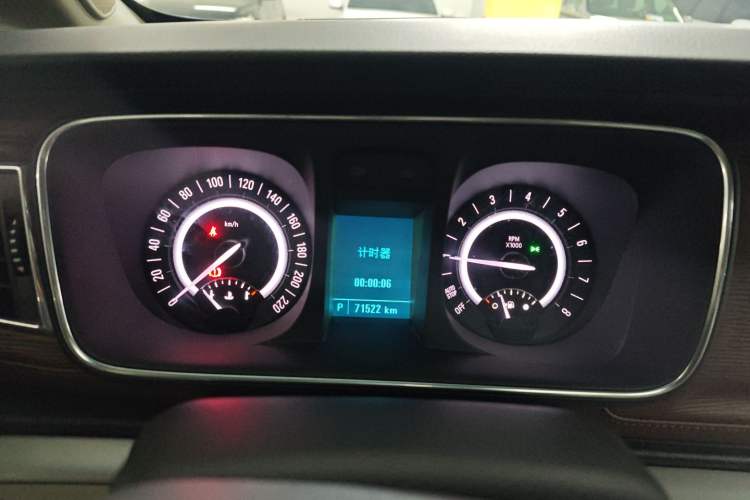 Used Buick GL8 2018 28T Luxury Model China VI Standard