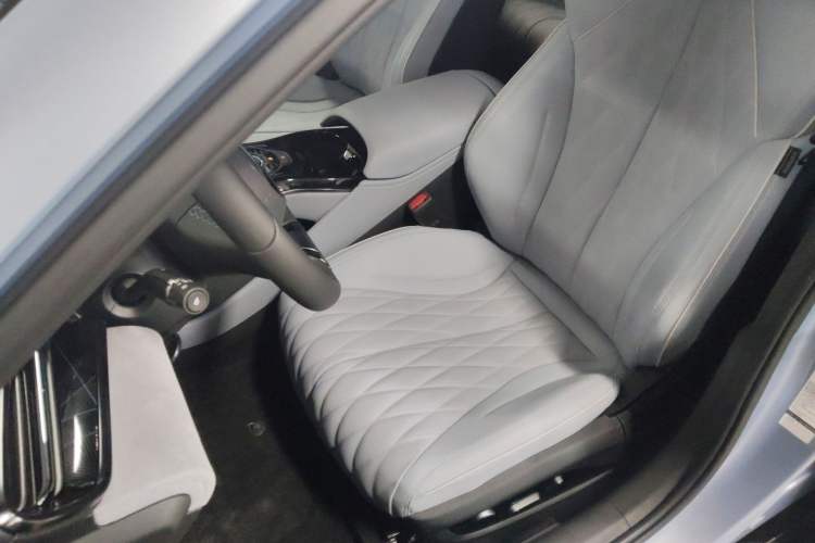 Used BYD Seal 2022 700 km Long-Range Rear-Wheel-Drive Version
