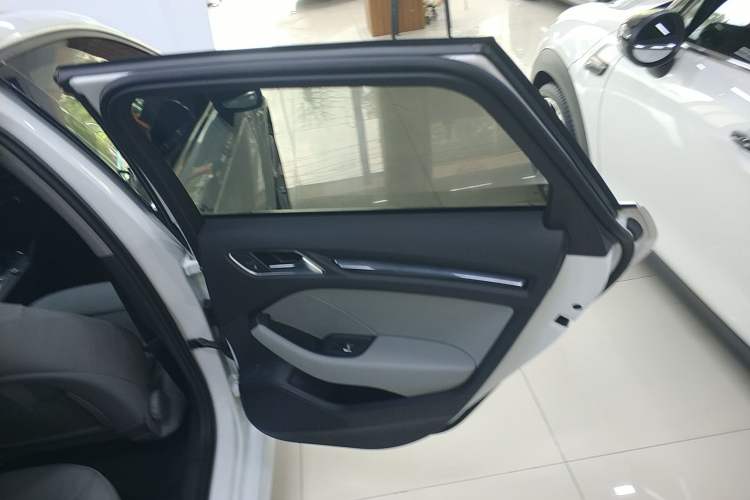 Used Audi A3 2018 30th Anniversary Edition Sportback 35 TFSI Fashion Model
