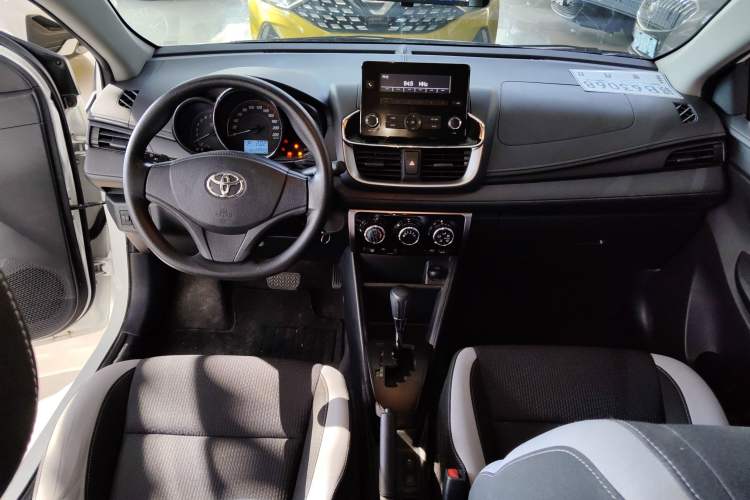 Used Toyota YARiS L 2021 1.5L CVT Leading Edition
