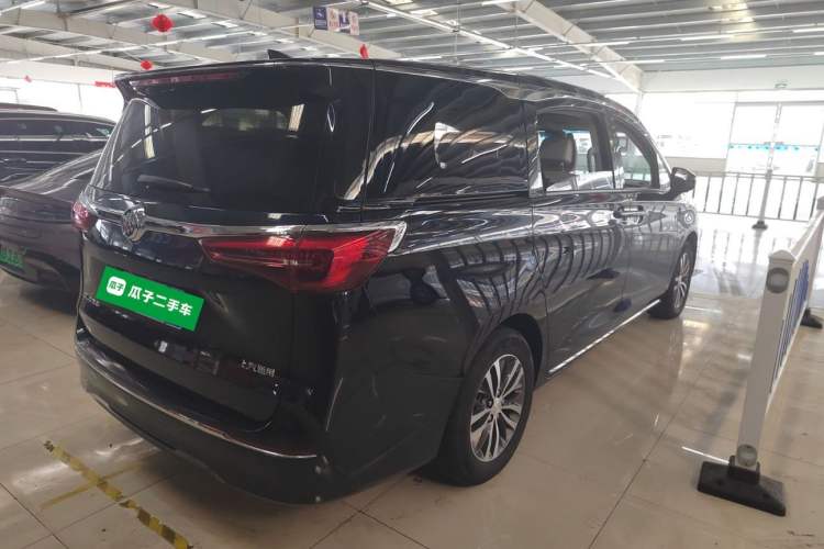 Used Buick GL8 2023 ES Lu Zun Deluxe and Yue Edition