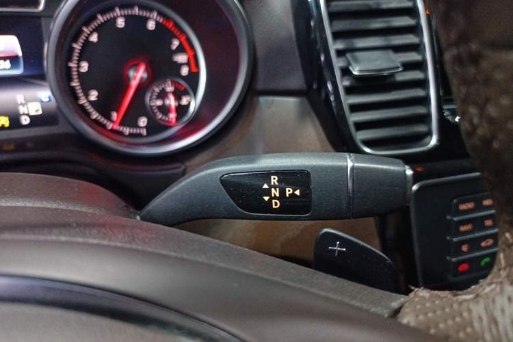 Used Mercedes-Benz GLE 2017 GLE 320 4MATIC Luxury Model