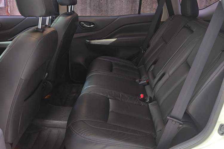 Used Nissan Terra 2018 2.5L Automatic 2WD Smart Enjoyment Version
