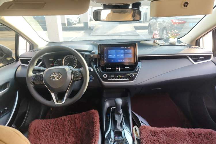 Used Toyota Corolla 2021 Dual-Motor 1.8L E-CVT Elite Edition
