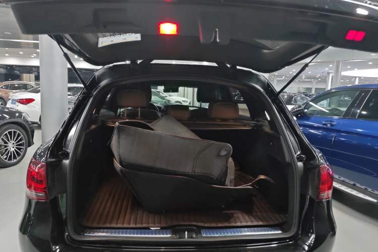 Used Mercedes-Benz GLC 2022 Refreshed GLC 300 L 4MATIC Dynamic Edition
