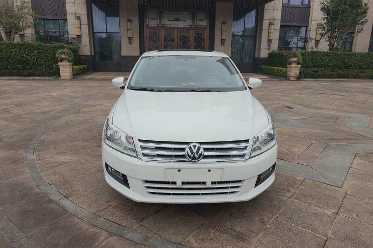 Used Volkswagen Santana 2015 1.6L Automatic Comfort Edition
