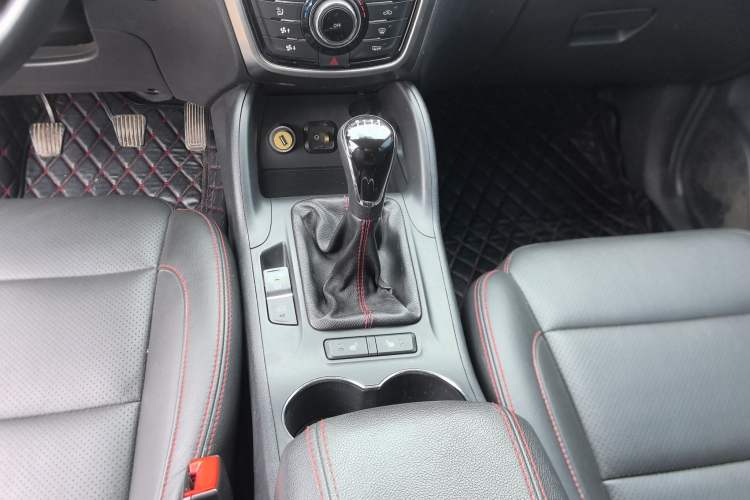 Used Changan CS75 2014 2.0L Manual Leading Version China IV Standard
