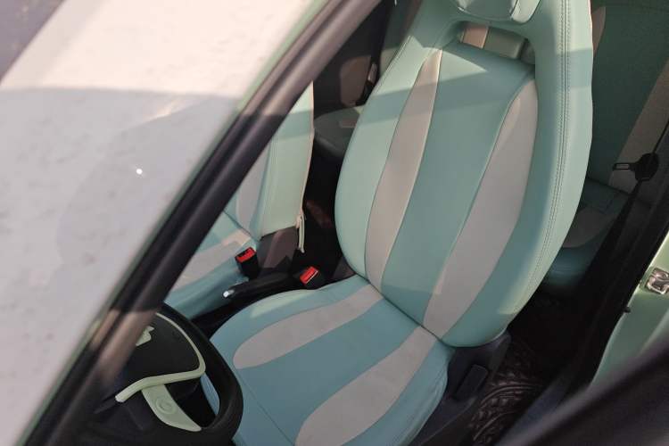 Used Wuling Hongguang MINIEV 2022 Macaron Fashion Model Lithium Iron Phosphate