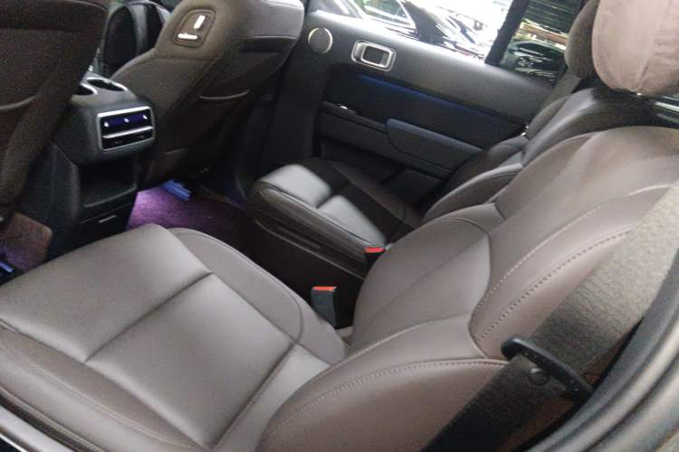 Used Li Auto L8 2023 Air model
