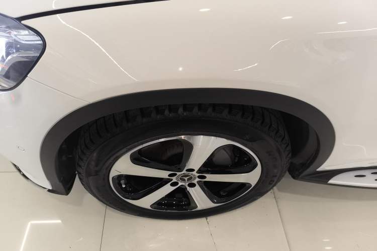 Used Mercedes-Benz GLC 2018 GLC 260 4MATIC Luxury Model