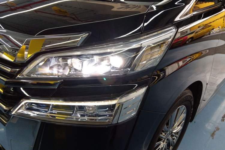 Used Toyota Vellfire 2020 Dual-Engine 2.5L HV Prestige Edition
