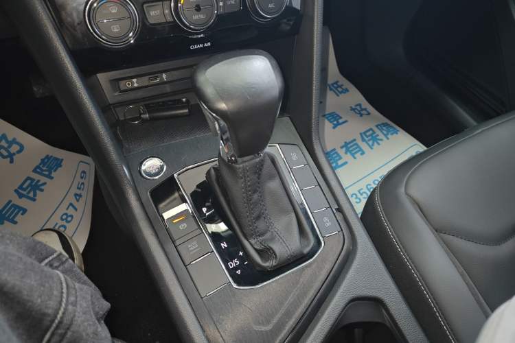 Used Volkswagen Tiguan L 2017 330TSI Automatic Two-Wheel Drive Luxury Edition