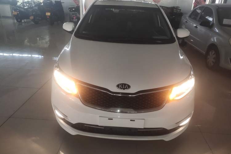 Used Kia K2 2015 Hatchback 1.4L AT GLS Cool Edition
