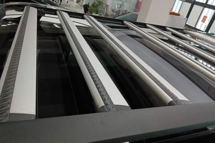 Used Land Rover Discovery 2021 300PS S
