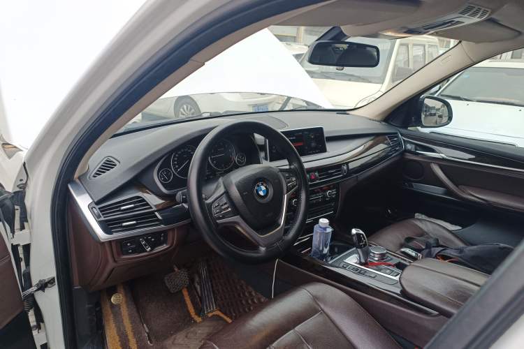 Used BMW X5 2017 xDrive28i
