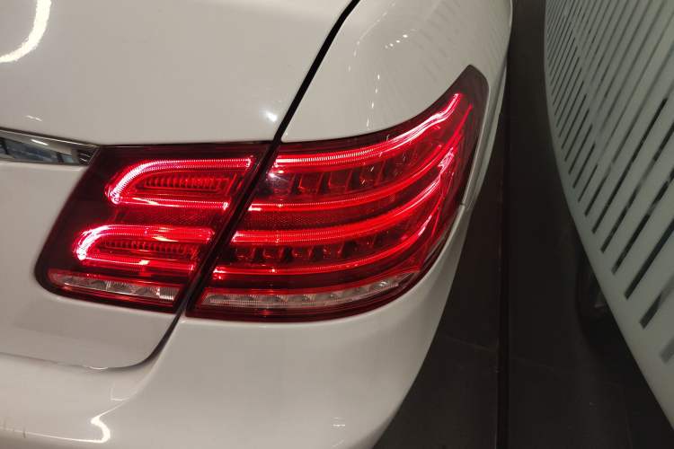 Used Mercedes-Benz E-Class 2015 E 260 L Sport Edition
