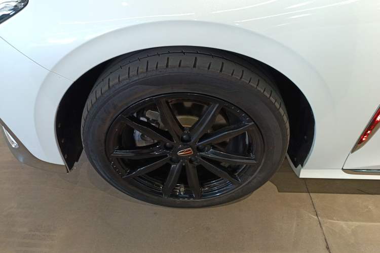 Used Hongqi H6 2023 2.0T ZhiShang Version