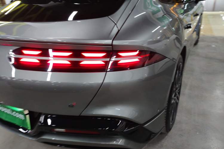 Used Denza Z9GT 2024 1100 Four-Wheel Drive Ultra Version
