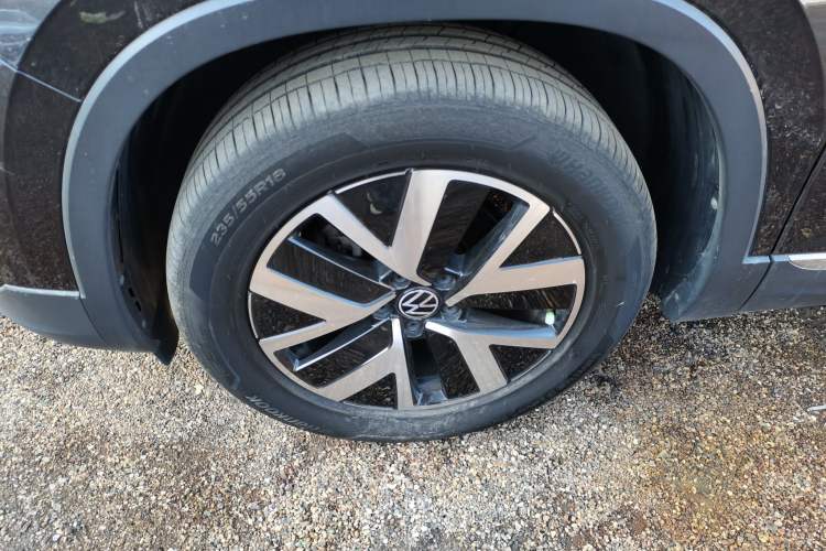 Used Volkswagen Tayron 2023 280TSI Two-Wheel-Drive Luxury Plus Advanced Version
