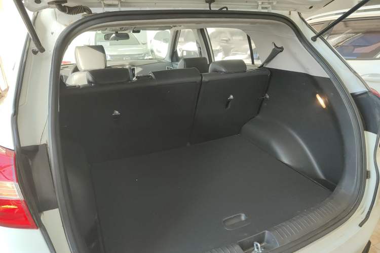 Used Hyundai ix25 2015 1.6L Automatic Two-Wheel Drive Smart GLS Trim
